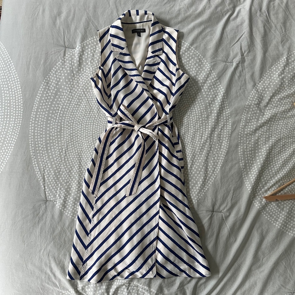 Banana Republic Ivory and Navy Striped Wrap Dress Size 10
